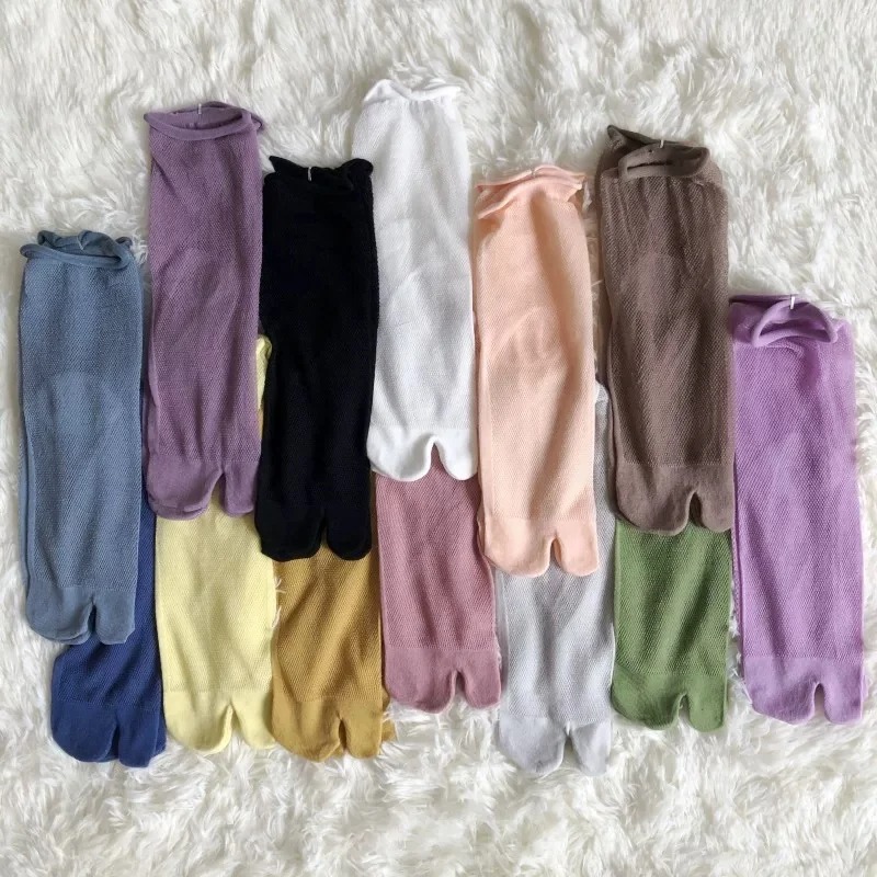 White Split Toe Socks for Wome - огляд і ціна Toe Sock Split