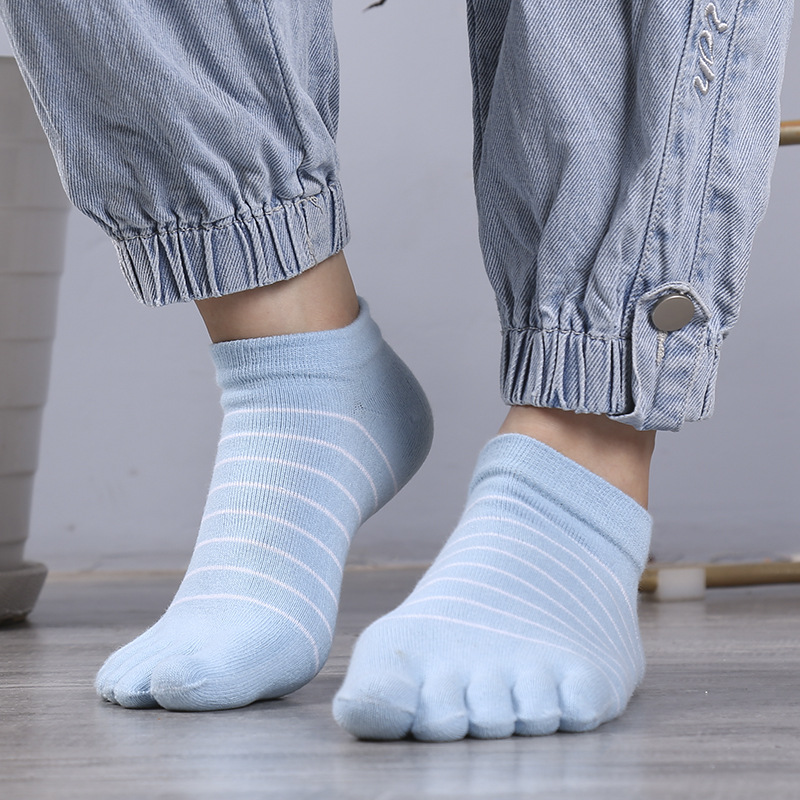 1/5 Pairs Women Striped Five T - огляд і ціна Ankle Sock Low Cut