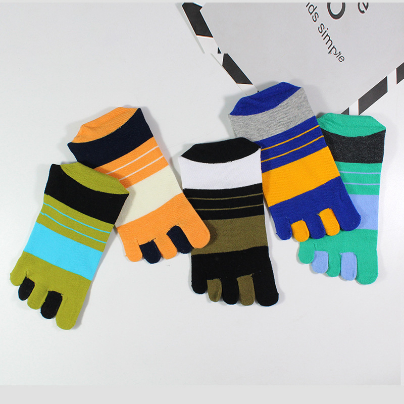 1/5 Pairs Men Colorful Stripe  - огляд і ціна Toe Sock Split